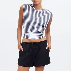 NWT: Madewell Black Drawstring Pull on Shorts in Twill